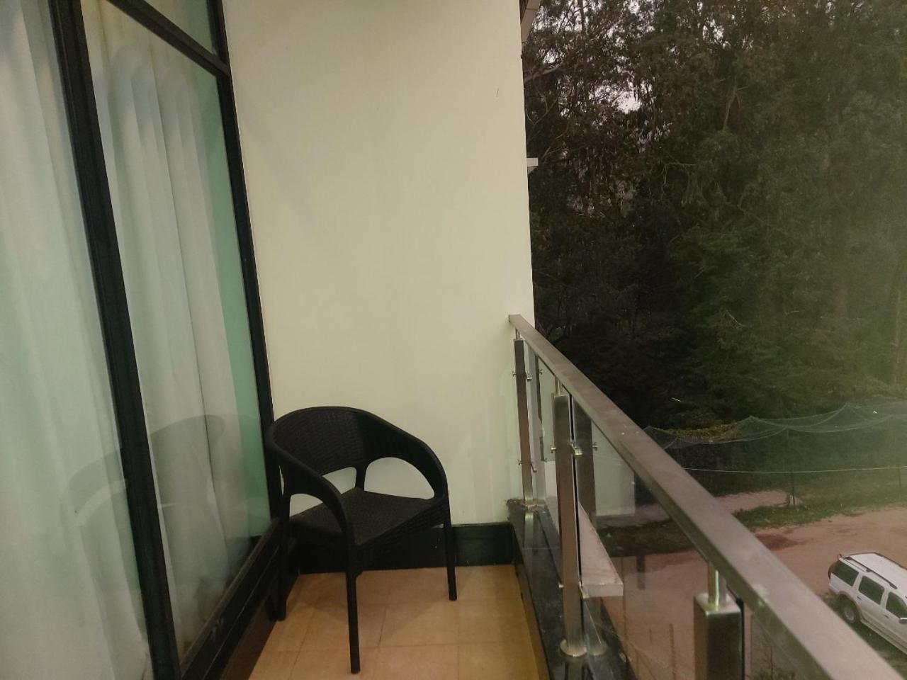 Sanandreas Hotel Yogiroomsonline كوديكانال المظهر الخارجي الصورة